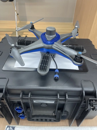 Civil unmanned aerial vehicle (UAV) line-laying specialized machinery and industry equipment tethered lighting hovering UAVs Civil unmanned aerial vehicle (UAV) line-laying specialized machinery and industry equipment tethered lighting hovering UAVs